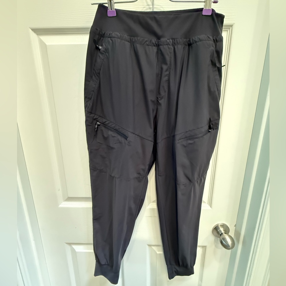 Baleaf Women's Charcoal Cropped Pants
